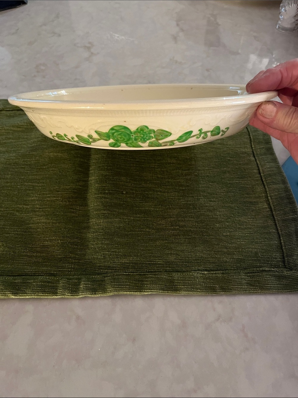 Vintage Homer Laughlin Oven Serve 11” Pie Plate Cream with Green Rose 30’s-40’s
